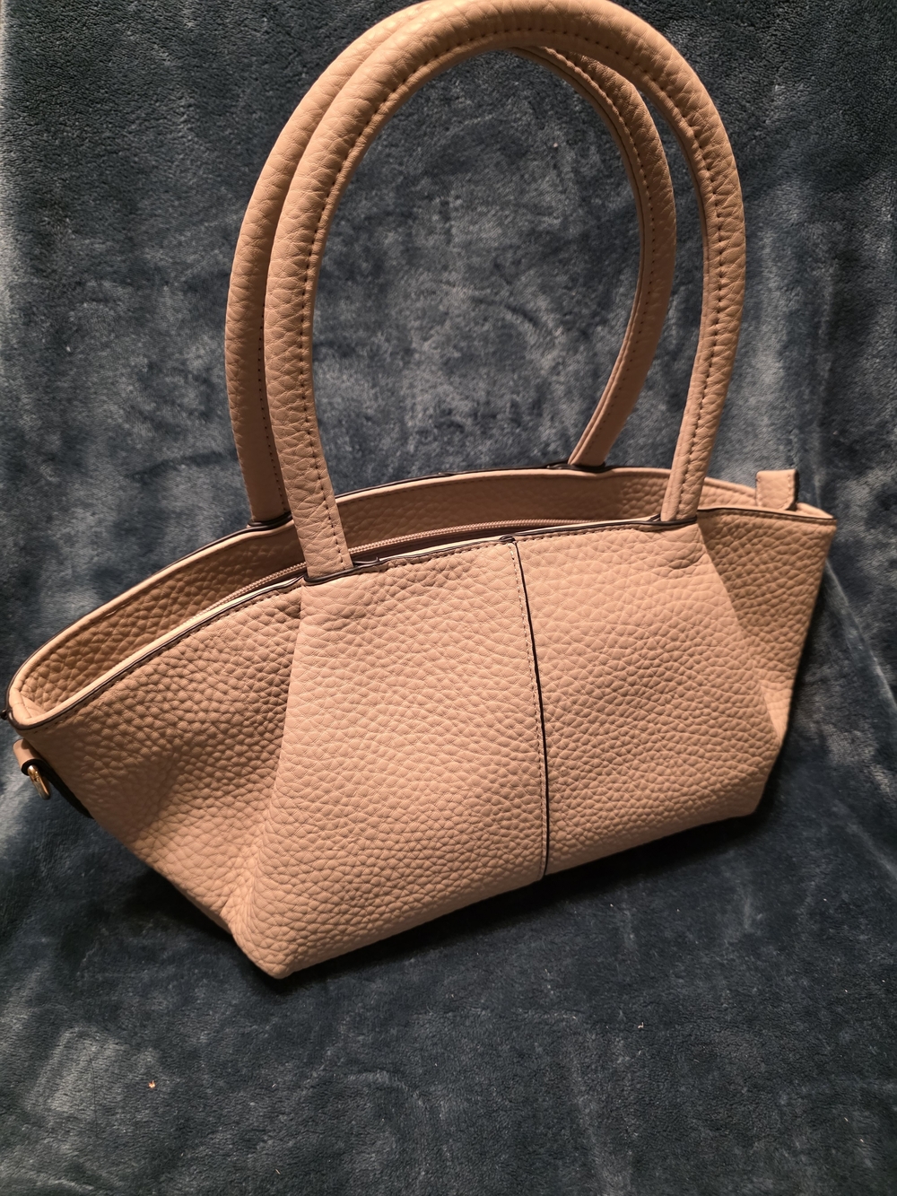 Women's Pebbled Leather Tote Bag in Light Taupe